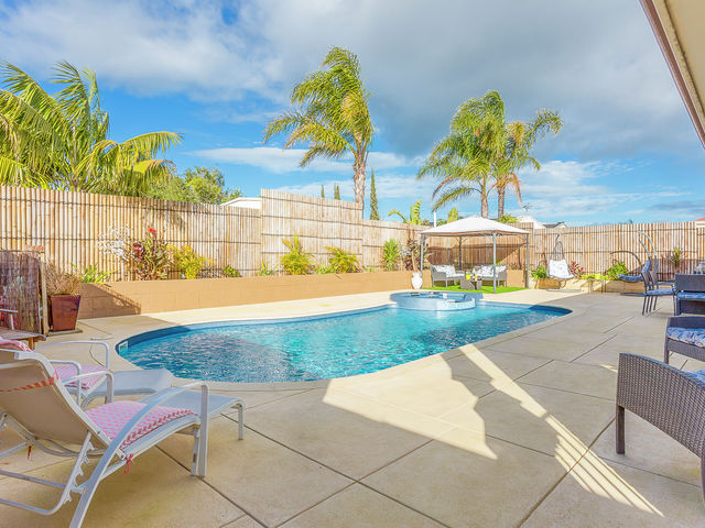 16 Bonaparte Drive Secret Harbour