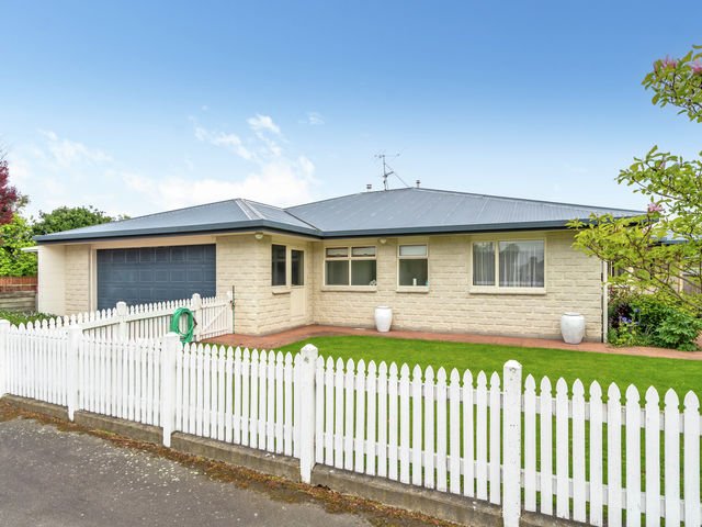 24 Hogg Crescent Masterton