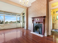 photo property thumbnail