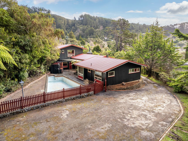 99 Pinehaven Road Pinehaven