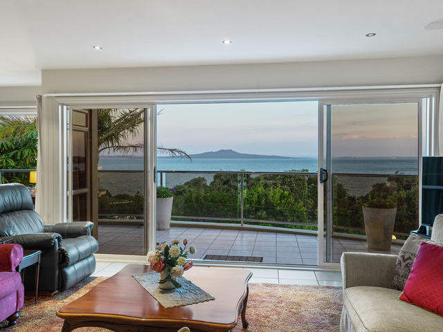 25 Churchill Road Murrays Bay