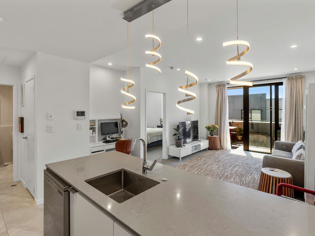 202/1 Kimiora Street Three Kings