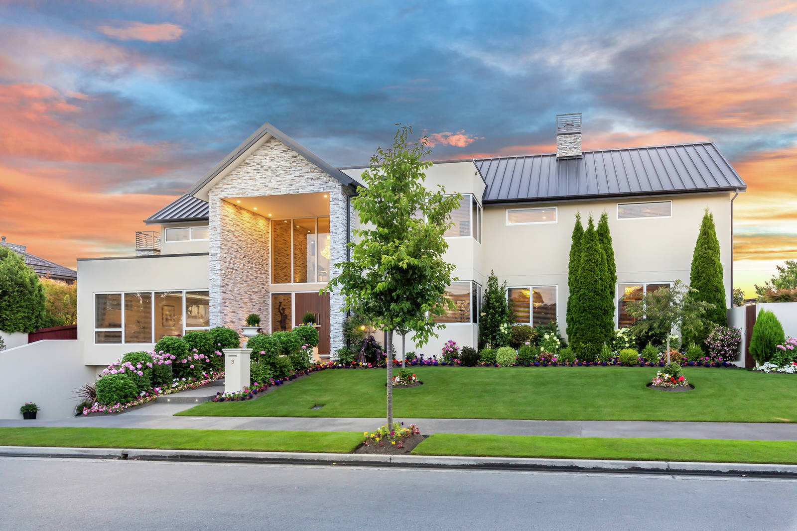 3 Watermill Boulevard, Northwood 4 Bed House Auction