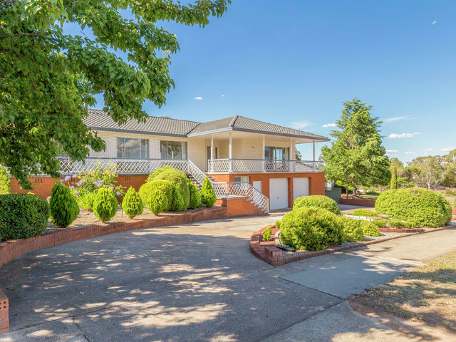 157 Springvale Drive WEETANGERA