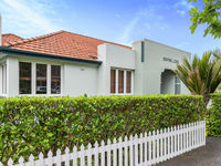 photo property thumbnail