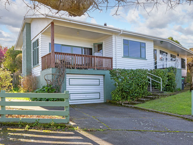 19 Queen Alexandra Street Lansdowne