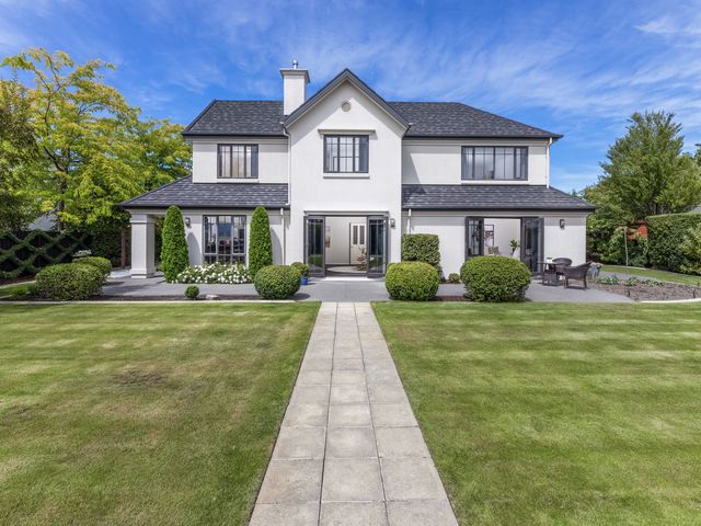 102 Regents Park Drive Casebrook