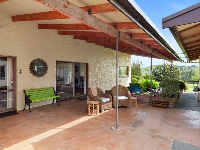 221 Razorback Road Bombay