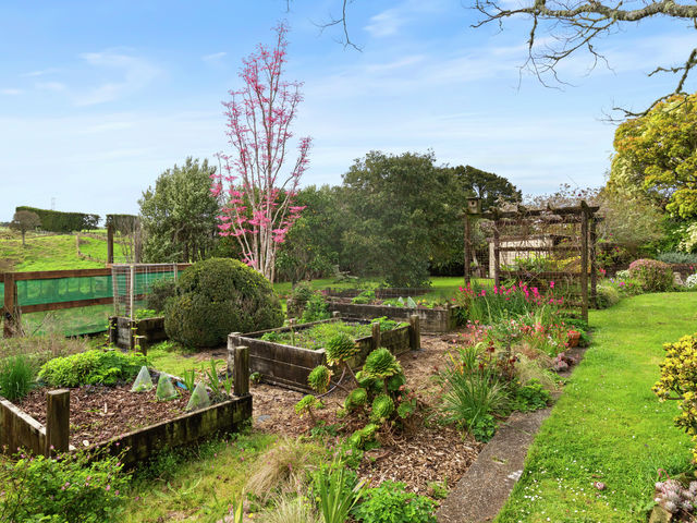 221 Razorback Road Bombay