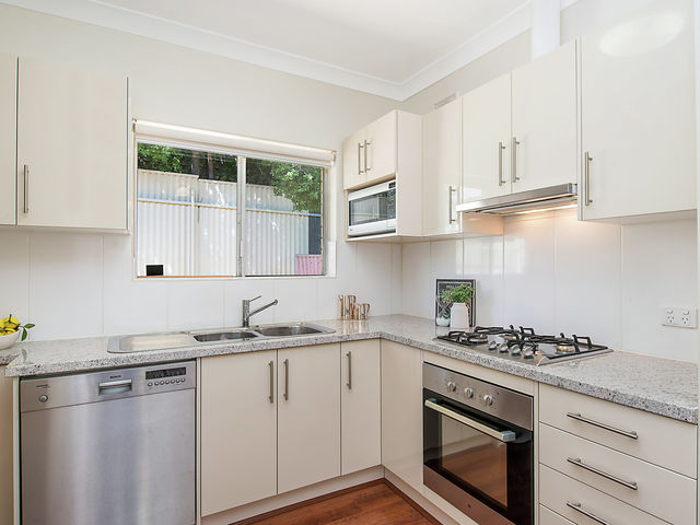 5/8 Olive Street Stepney