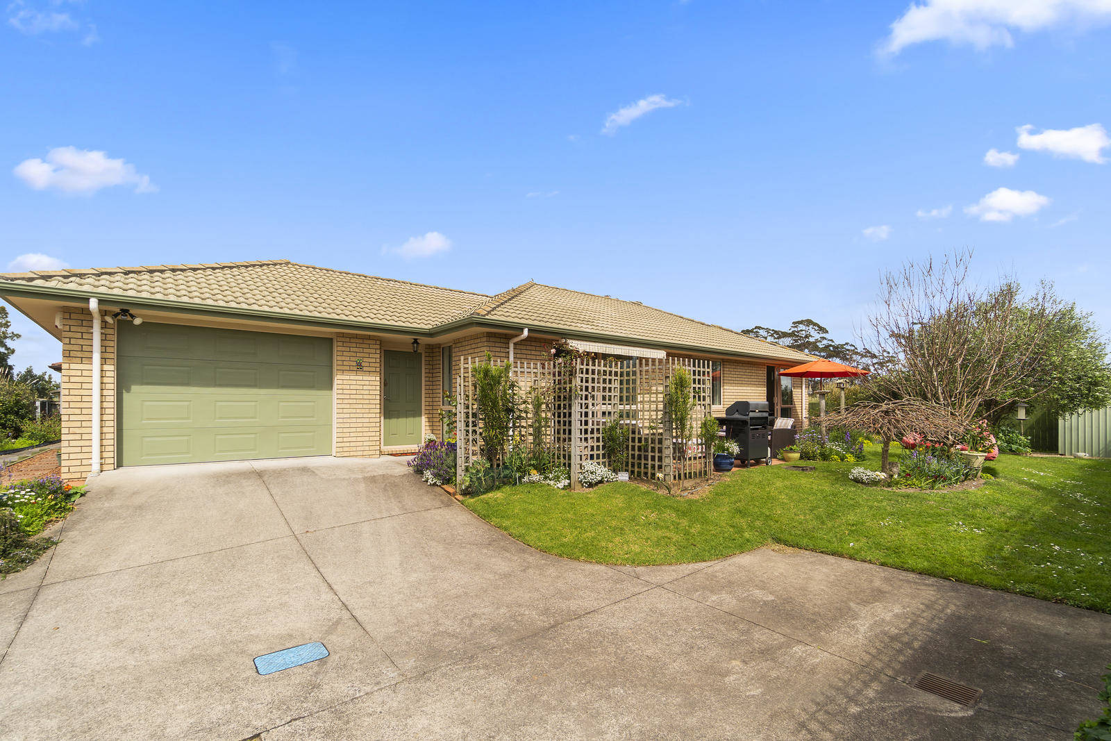 11 Raabia Close, Parakai 3 Bed House For Sale