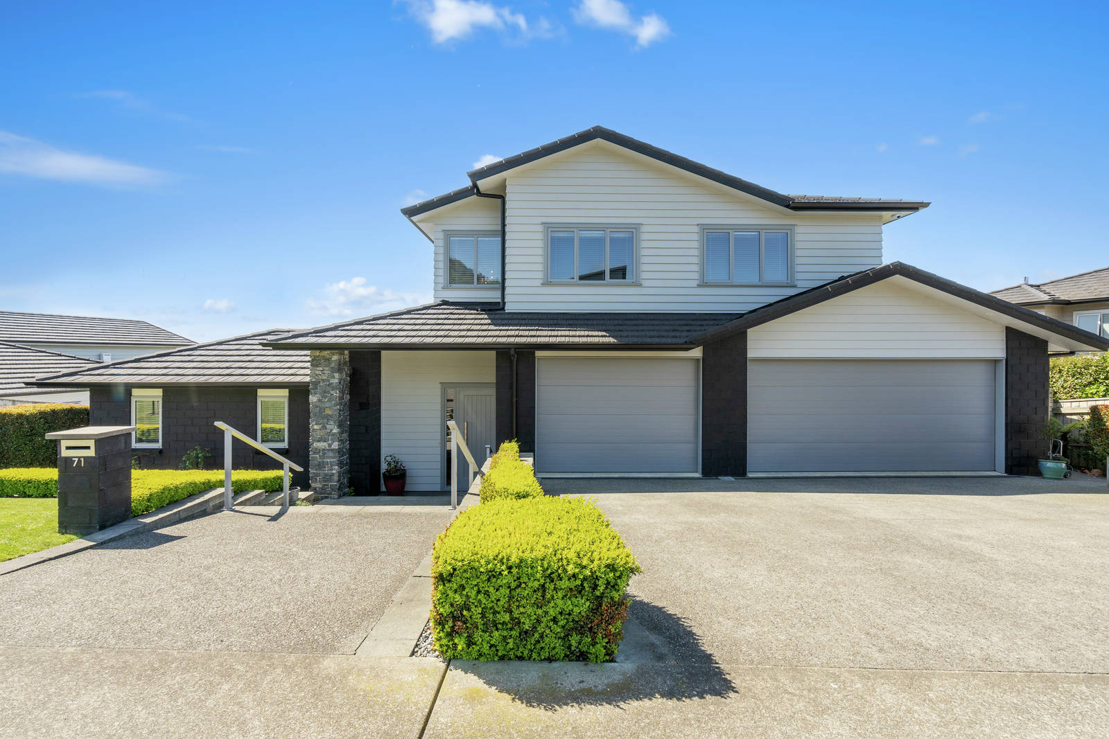 71 Endeavour Drive, Whitby