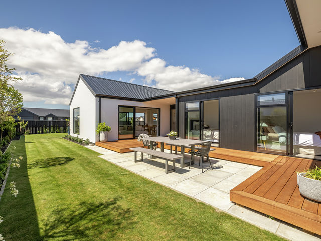 57 Ebenezer Drive Lincoln