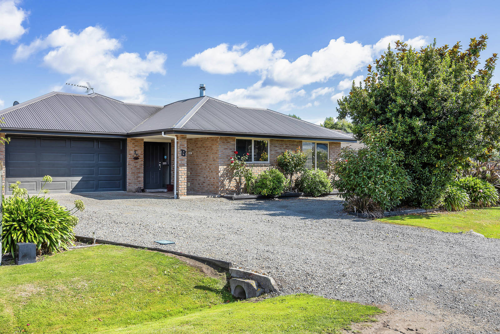 13 Pembertons Road, Sefton 3 Bed House Private Treaty