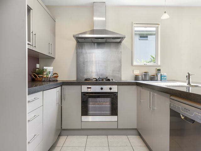 3/214 Lincoln Road Addington