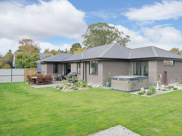 132 High Street Southbridge