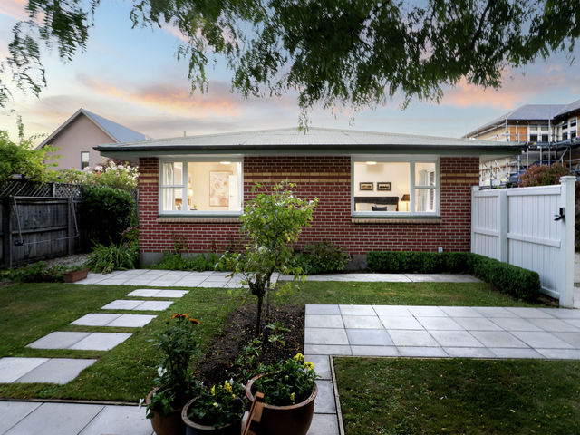 2/10 Bretts Road St Albans