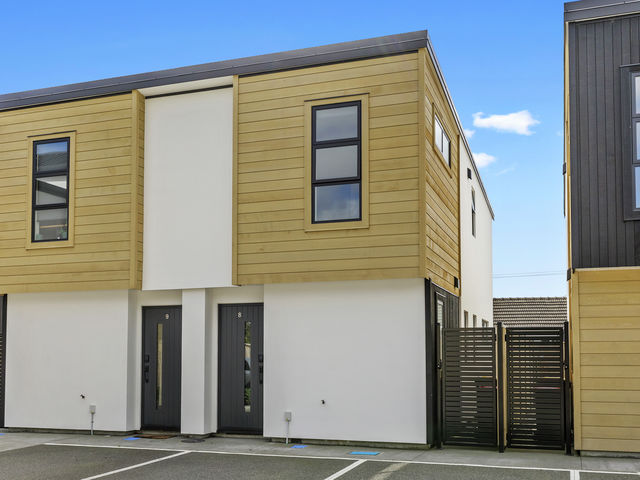 8/489 Riverside Drive Fairfield