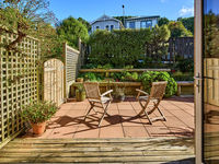 photo property thumbnail
