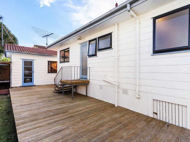 1/6 James Walter Place Mount Wellington