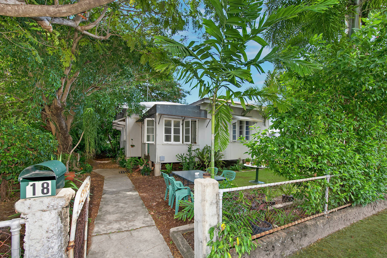 18 Dillane Street, Hyde Park 2 Bed House Auction Sold