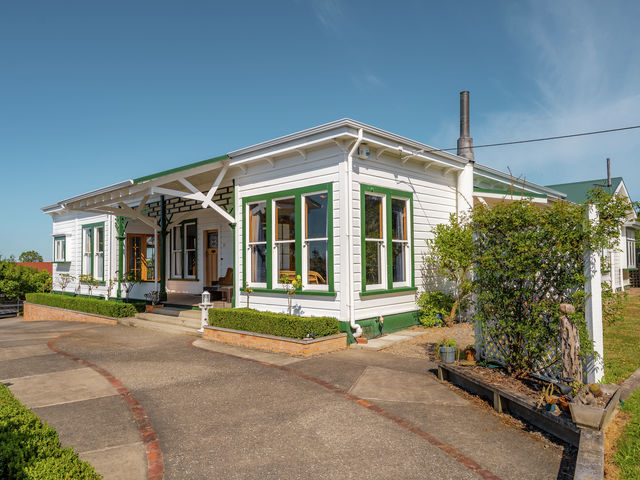 31 Manuka Street Lansdowne