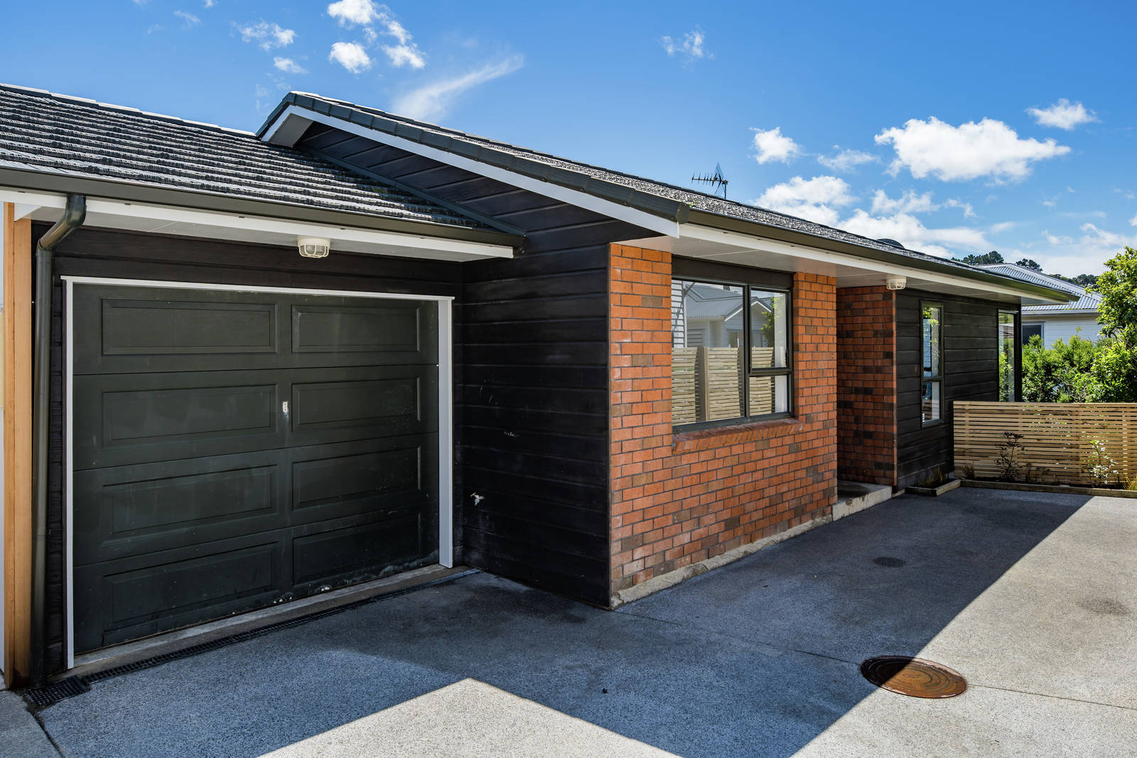 5/60 Broderick Road, Johnsonville 3 Bed House Private Sale