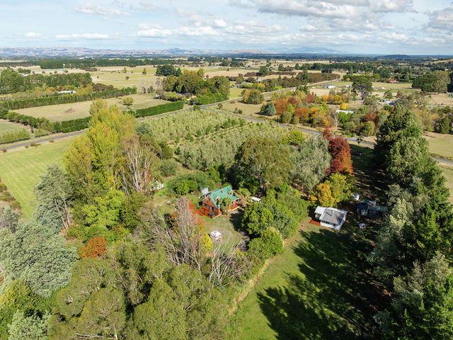 16 Parkers Road West Taratahi