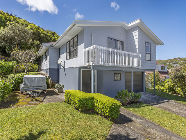 4 Percy Dyett Drive Karori