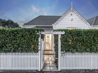 photo property thumbnail