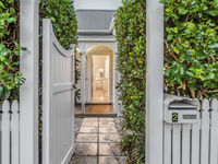 photo property thumbnail