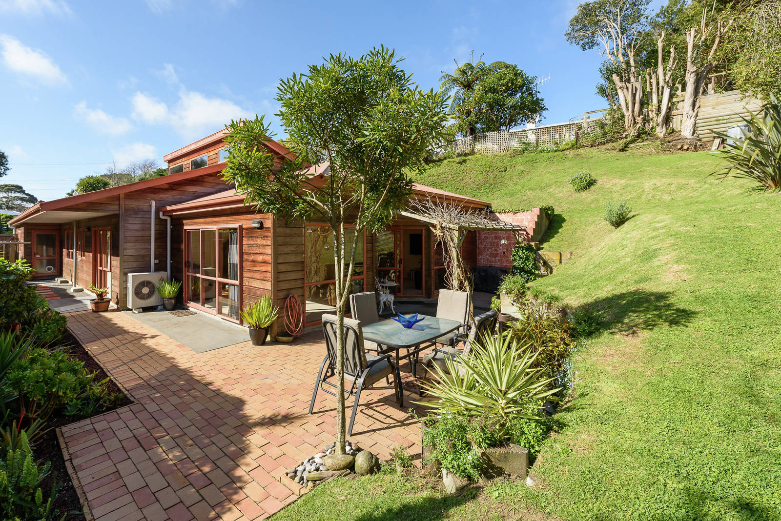 15 Sydney Crescent, Raumati South 3 Bed House Tender
