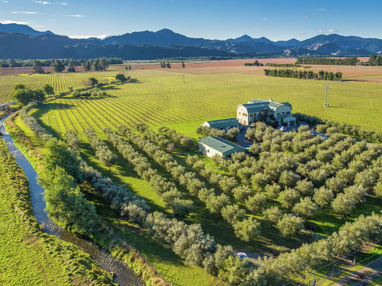 57 Fareham Lane, Marlborough 7 Bed House For Sale