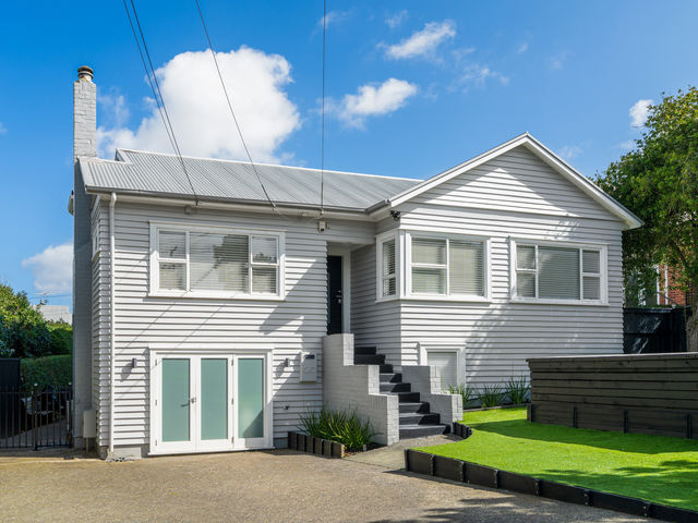 2 Mountfield Terrace Mount Albert