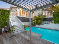 photo property thumbnail