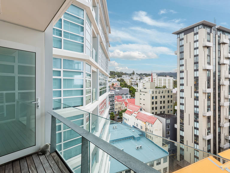 E1105/160 Victoria Street Te Aro