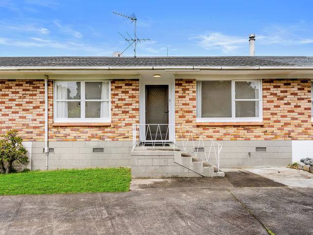 2/102 Victoria Street Onehunga