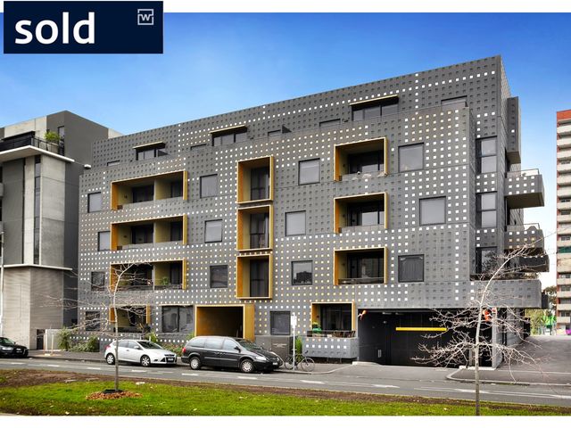 207/82 Canning Street Carlton