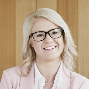 Fiona  Fraser