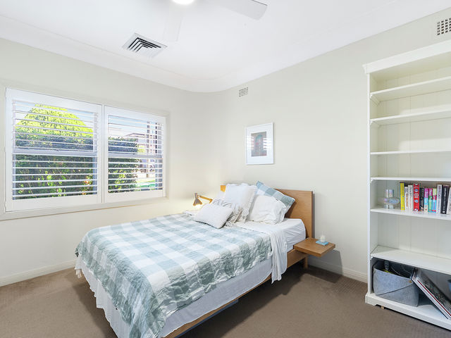 174 Charles Street Putney