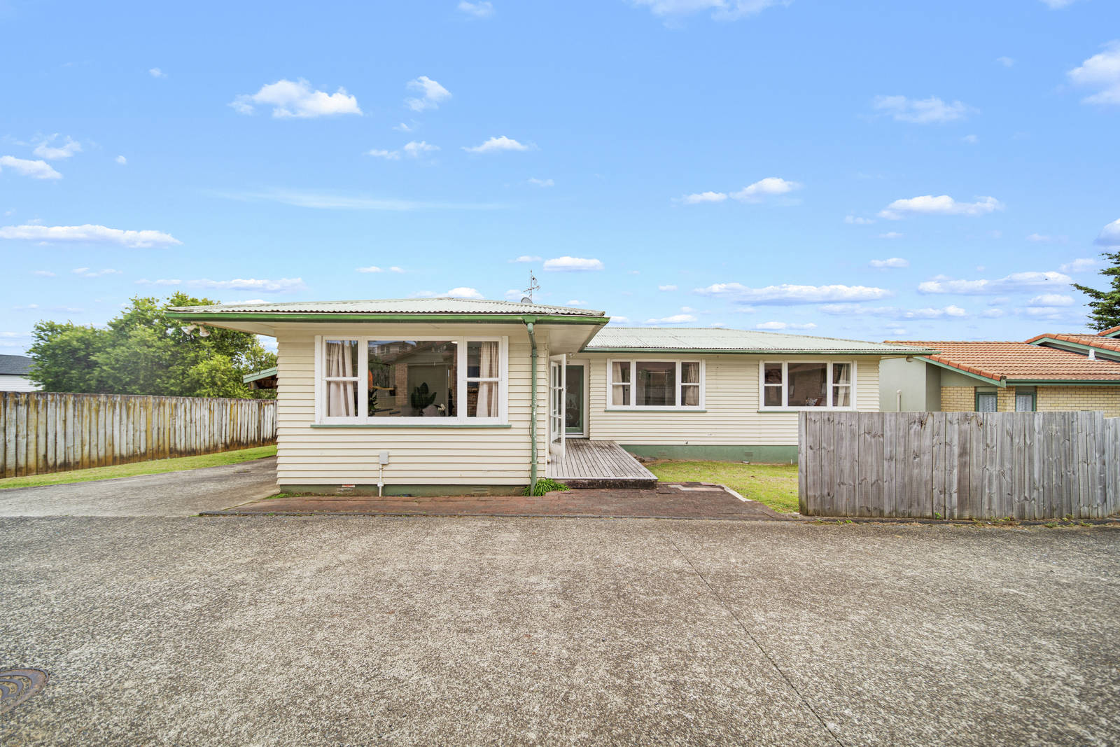 11 Pah Road, Papatoetoe 3 Bed House Auction Sold