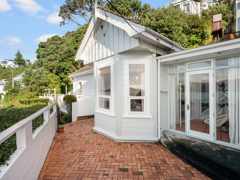 44 Evans Bay Parade Roseneath