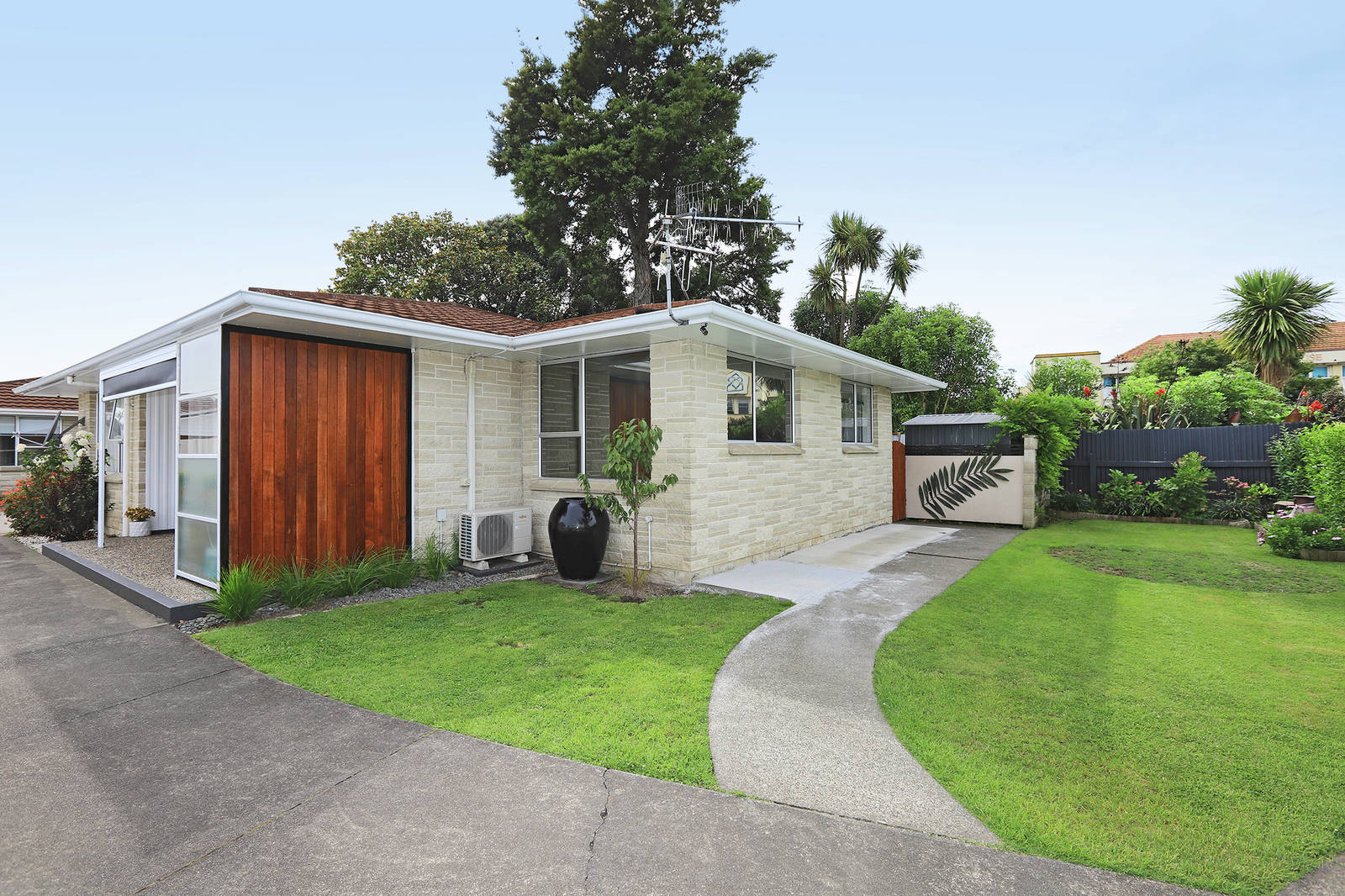 220A Wolseley Street, Mayfair, Hastings 2 Bed House Negotiation