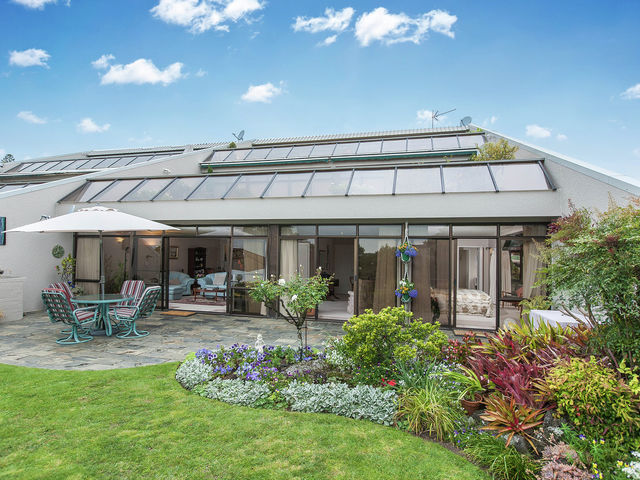 2/130 Maskell Street St Heliers
