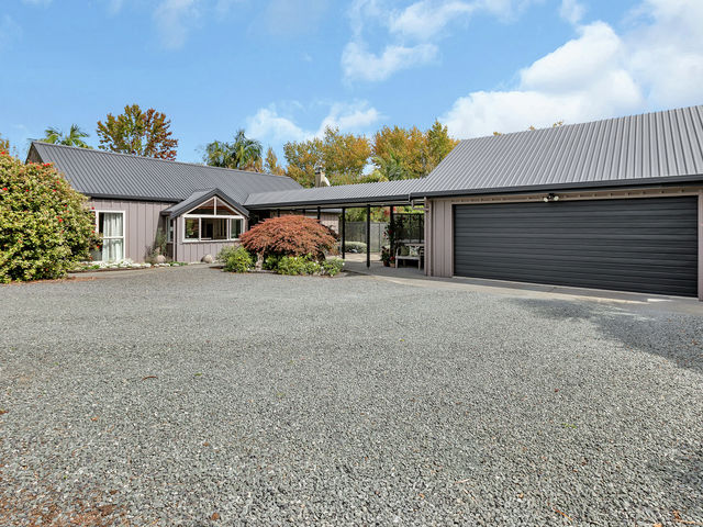 300 Cemetery Road Maunu