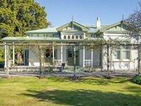 photo property thumbnail