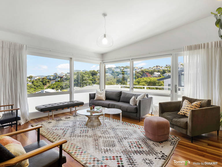 42 Lohia Street Khandallah