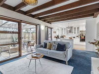 photo property thumbnail