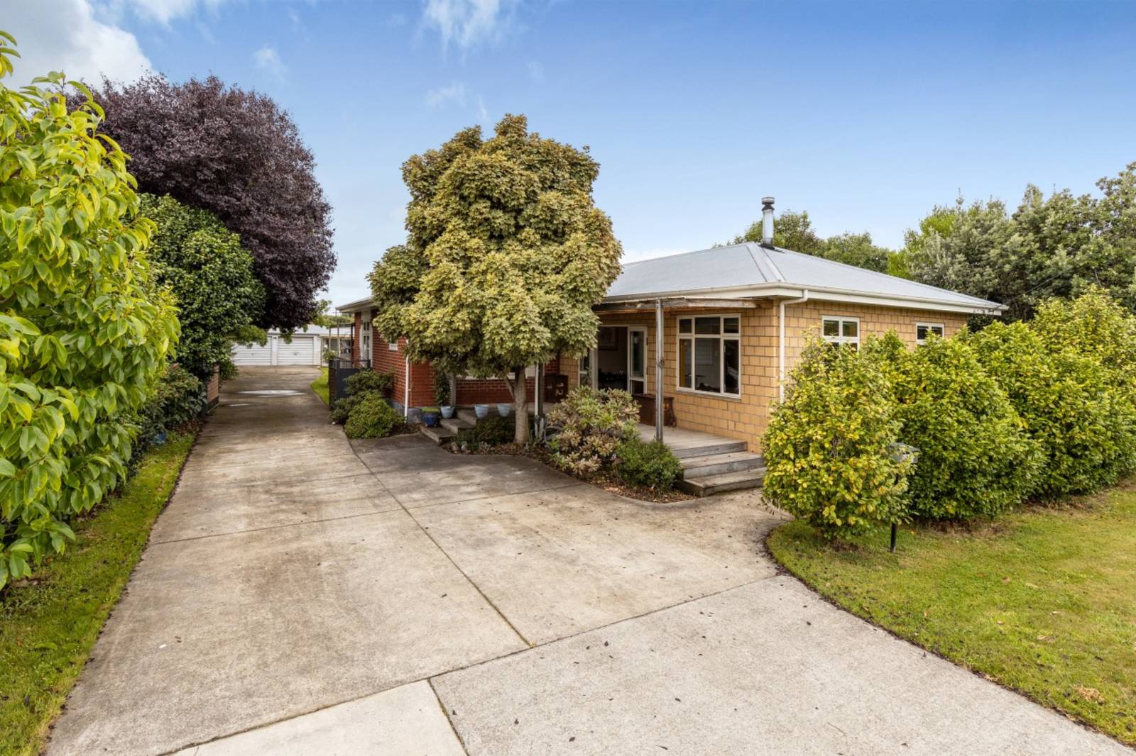 11 Frederick Street, Spring Creek, Blenheim 5 Bed House Private Sale