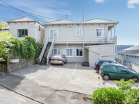 photo property thumbnail